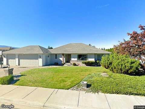 Hannah, EAST WENATCHEE, WA 98802