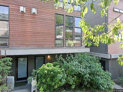 Grand, SEATTLE, WA 98144
