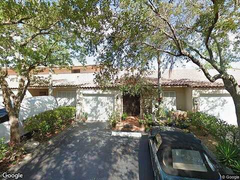 Breckness, MIAMI LAKES, FL 33016
