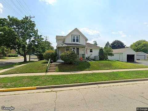 Amanda, BURLINGTON, WI 53105
