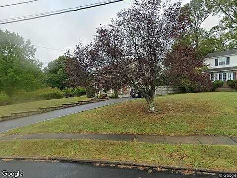 Dolores, BROOMALL, PA 19008