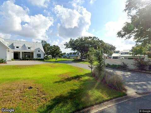 Bay Shore, PANAMA CITY BEACH, FL 32407