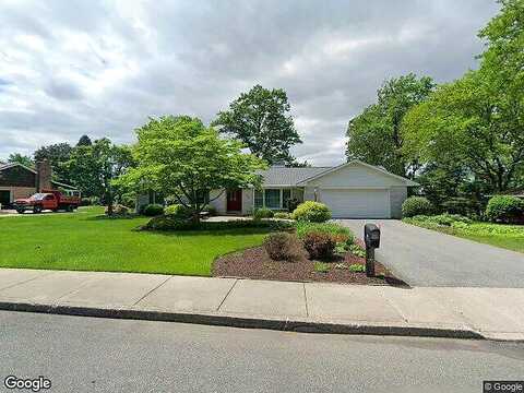 Fairview, MACUNGIE, PA 18062