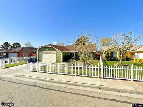 Twinberry, LANCASTER, CA 93534