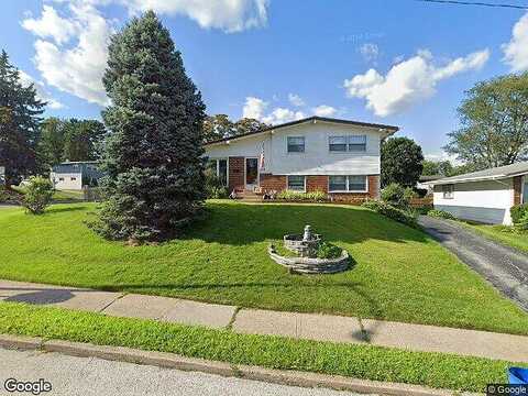 Warren, BROOMALL, PA 19008