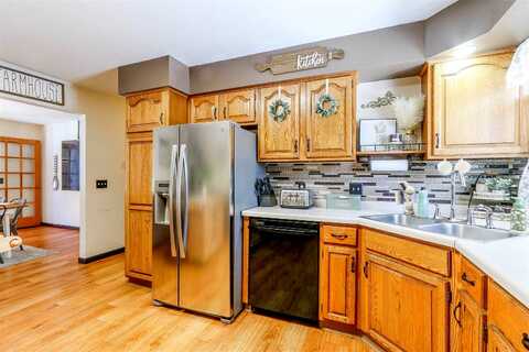 Country, WISCONSIN RAPIDS, WI 54494