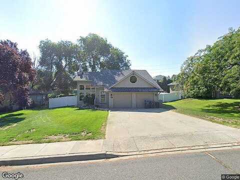Merinda, SELAH, WA 98942