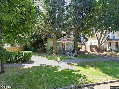 Ne Jackson St, Hillsboro, OR 97124