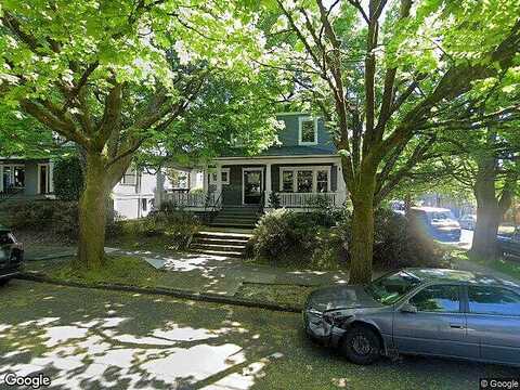 Se Madison St, Portland, OR 97214