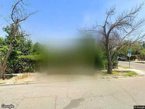 S 4Th St, Fresno, CA 93702