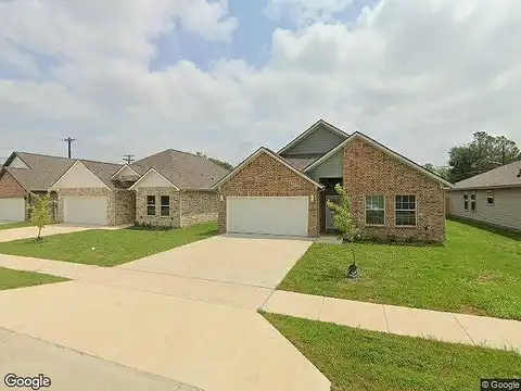 Hessed St, Greenville, TX 75402