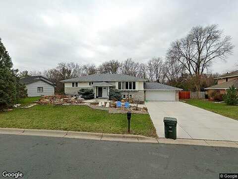 Upper Colonial, SAINT PAUL, MN 55118