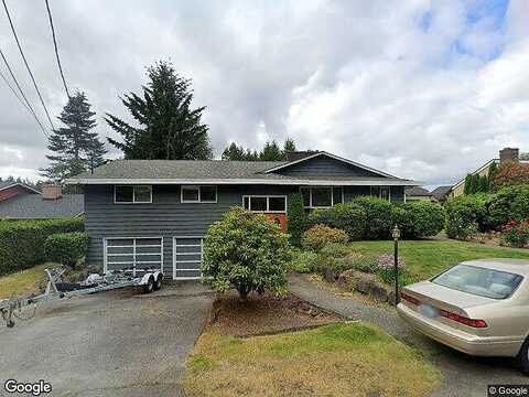 121St, KIRKLAND, WA 98034