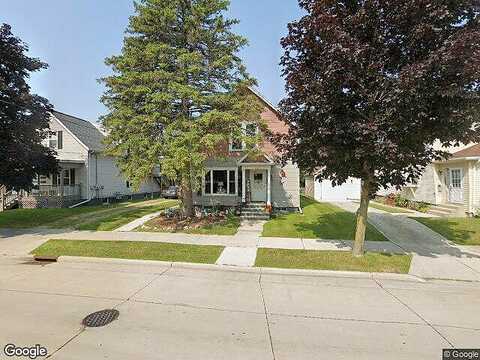 26Th, MANITOWOC, WI 54220