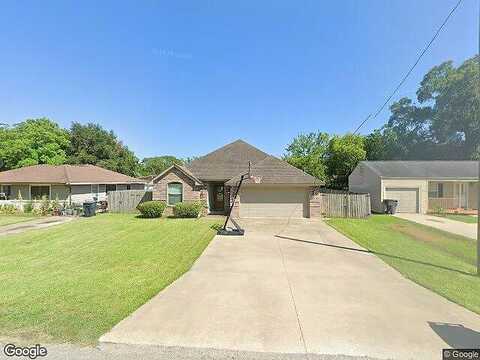 25Th, GROVES, TX 77619