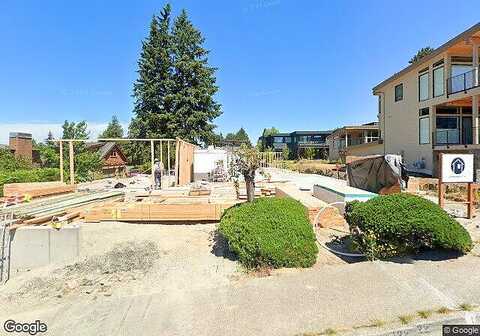 15Th, KIRKLAND, WA 98033