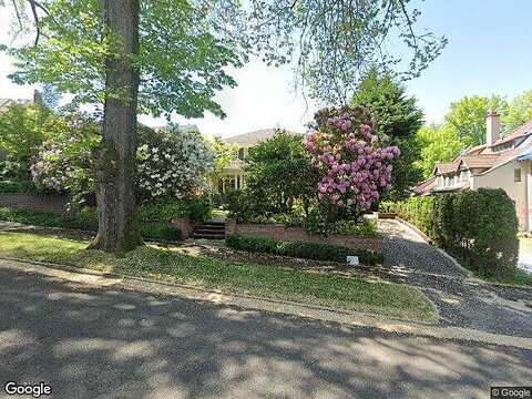 36Th, SEATTLE, WA 98112