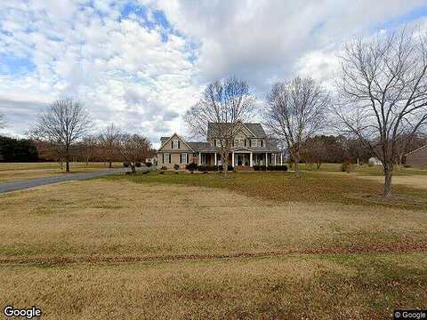Matthews Cove, MONTROSS, VA 22520