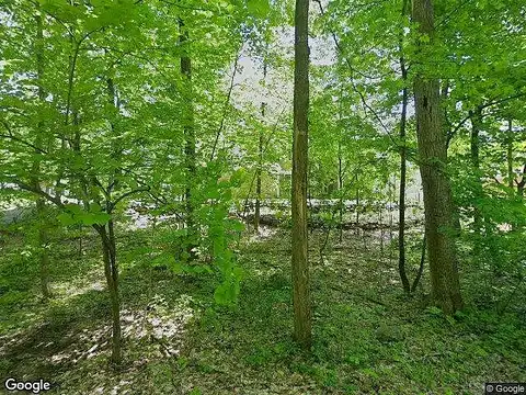 Bauers, WEST BEND, WI 53095