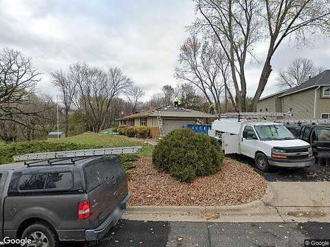 Oakwood, BURNSVILLE, MN 55306