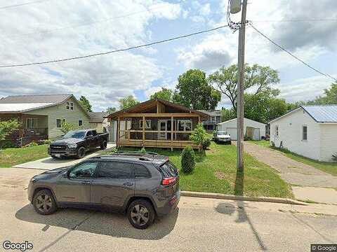 Oak, STRUM, WI 54770