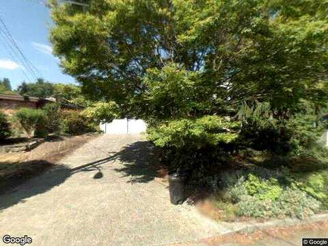 40Th, SEATTLE, WA 98125