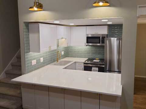 Mckinley, CEDARBURG, WI 53012
