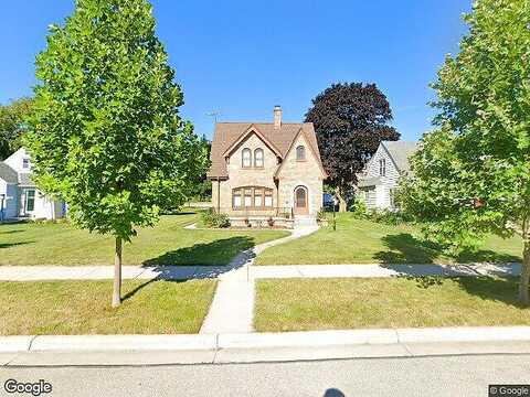 Montgomery, PORT WASHINGTON, WI 53074