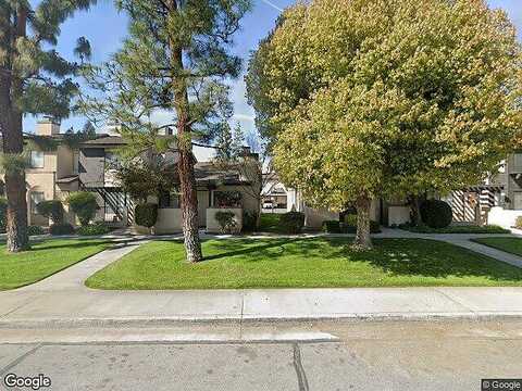 Westfield Rd, Bakersfield, CA 93309