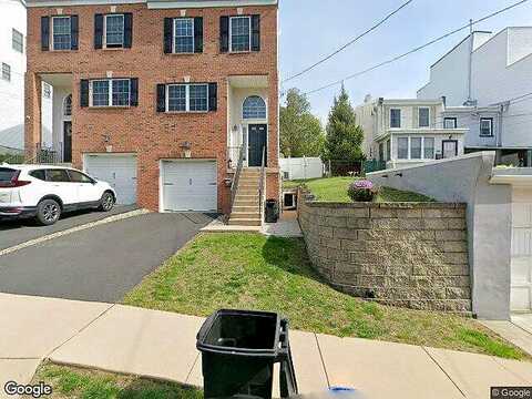 Fountain St, Philadelphia, PA 19128