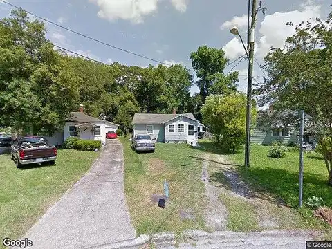 Home Park Cir N, Jacksonville, FL 32207
