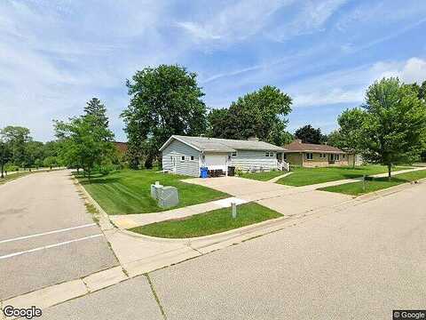 Pleasant, WAUNAKEE, WI 53597