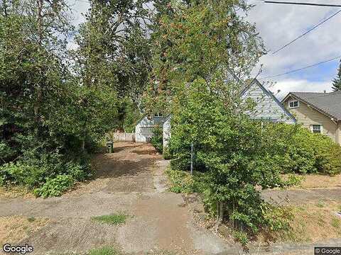 S 3Rd St, Cottage Grove, OR 97424