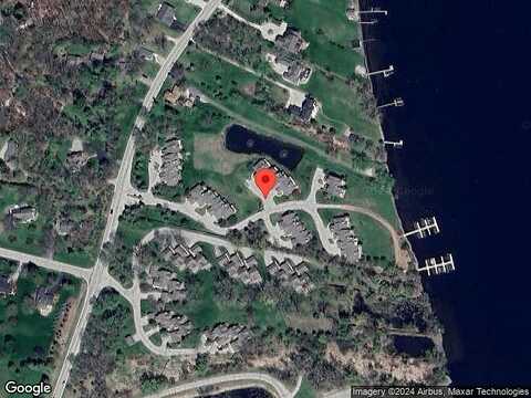 Crystal Springs, PEWAUKEE, WI 53072