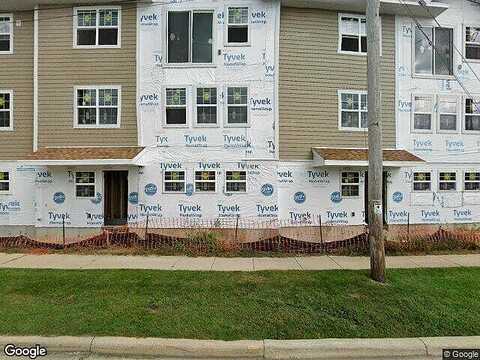 Grand, MUKWONAGO, WI 53149