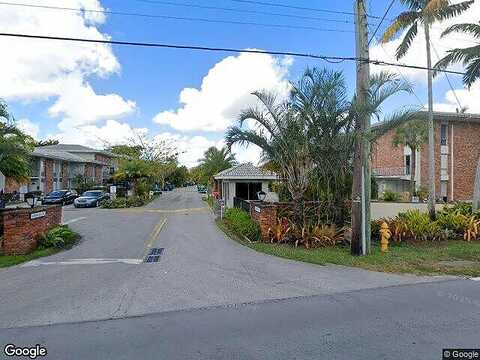 Brookline, HIALEAH, FL 33015
