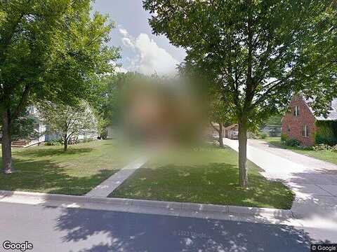 1St, GAYLORD, MN 55334