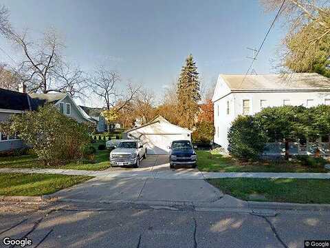 1St, PRAIRIE DU SAC, WI 53578