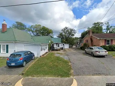 Calhoun St, Galax, VA 24333