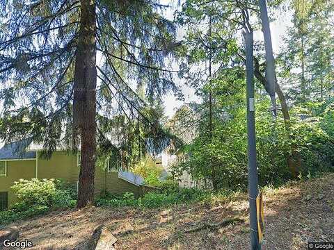 Colony Oaks Dr, Eugene, OR 97405