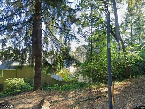 Colony Oaks Dr, Eugene, OR 97405