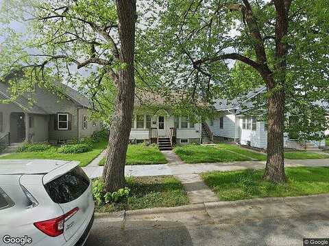 Market St, La Crosse, WI 54601