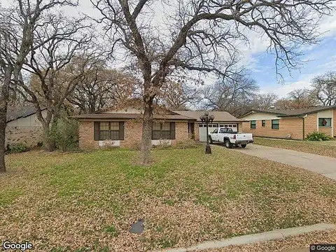 Stonegate Drive, Bedford, TX 76022