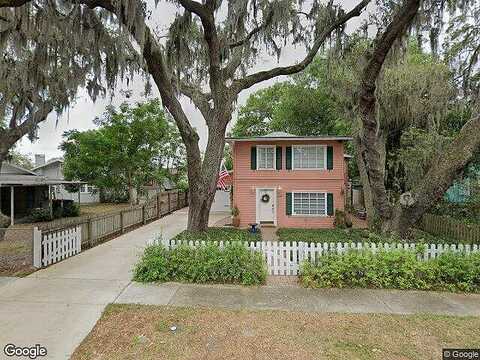 E 8Th Avenue, MOUNT DORA, FL 32757