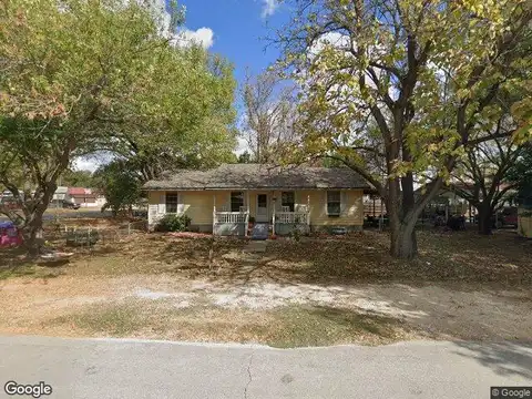 Ne 2Nd Street, Smithville, TX 78957