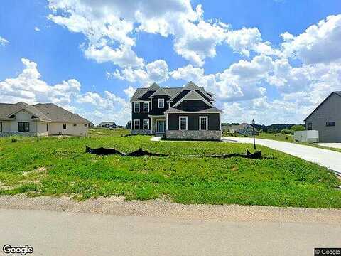 N59W27343 Autumn Court, Lisbon, WI 53089