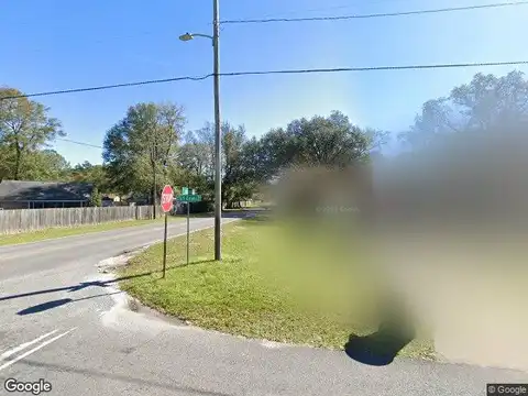 Carl Dean St, Pensacola, FL 32514