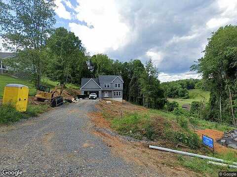 Cloudview Rd, Abingdon, VA 24210