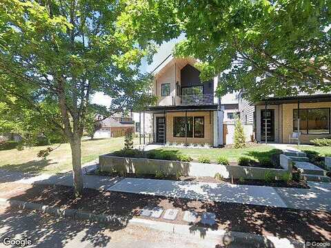 Ne 100Th Street, Kirkland, WA 98033