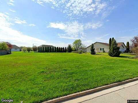 Red Hawk Dr, Pulaski, WI 54162